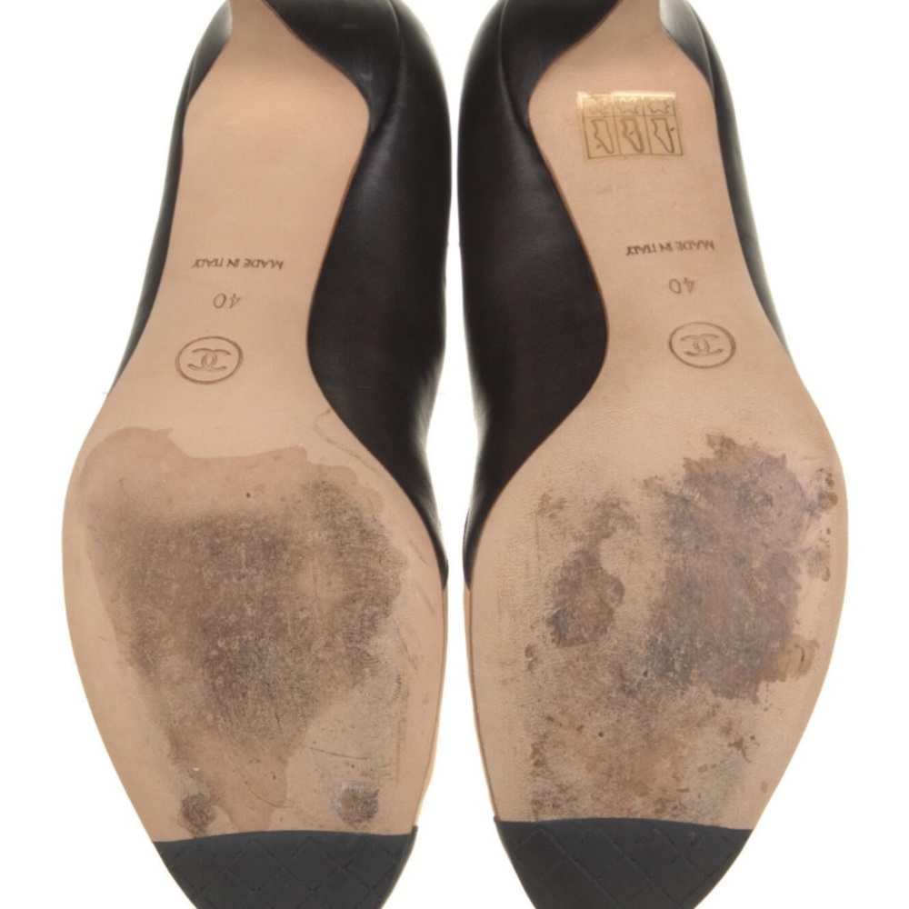 Copied photos-Women Chanel kitty heels in excellent condition. - Picture 3 of 5